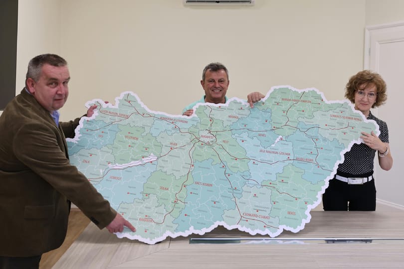 Egymilliárdot oszt Gattyán György Megoldás Mozgalma a párt győztes polgármestereinek, de még nem tudni mire és hogyan