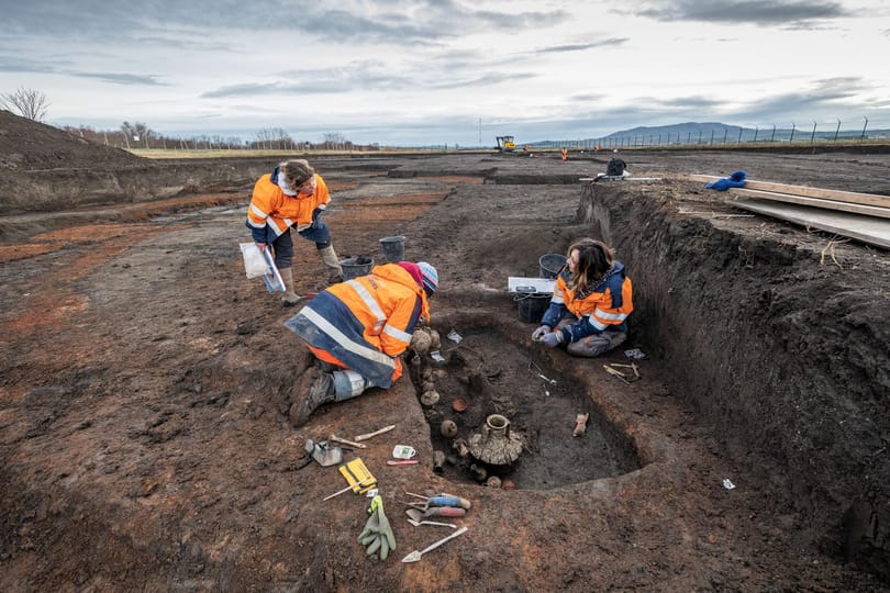 Páratlan lelet: 2000 éves gyermeksírt tártak fel Franciaországban