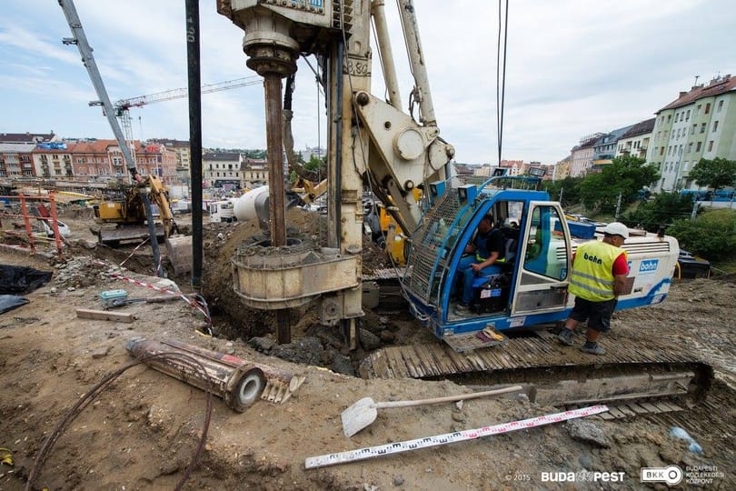 Látványos videó: Így változott át 5 hónap alatt a Széll Kálmán tér