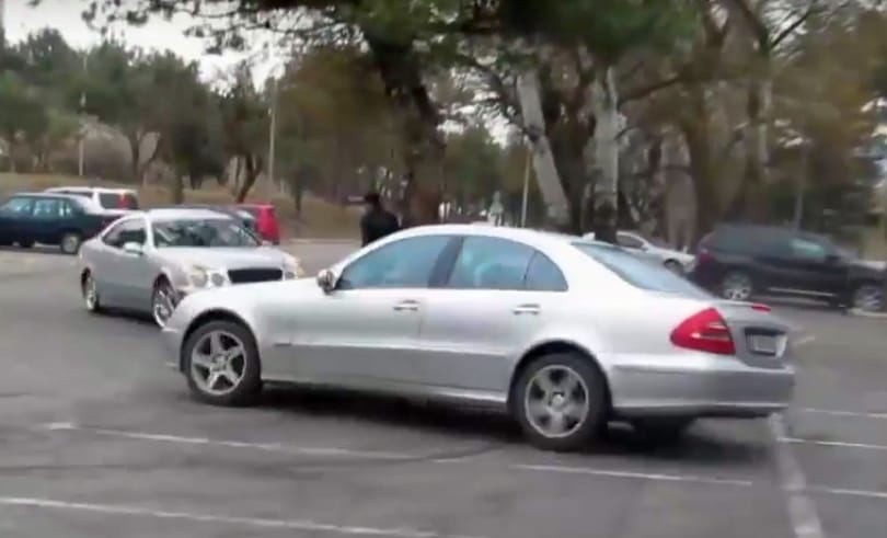 Minek driftel, aki nem tud? Várható volt, hogy nem lesz jó vége – videó