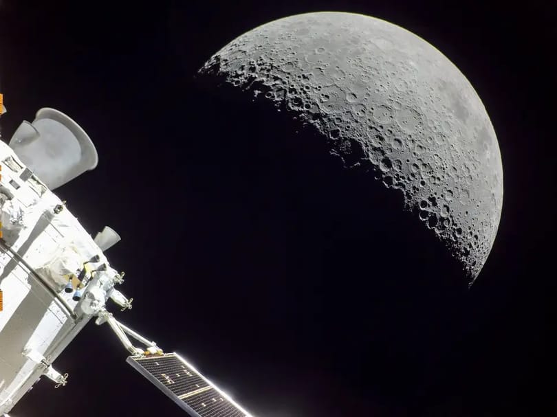 Bemondta a NASA: 2024-ben embert vinne a Holdhoz