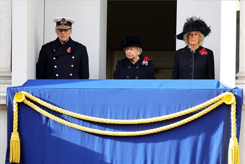 Brit háborús halottak - először nem koszorúzott a királynő