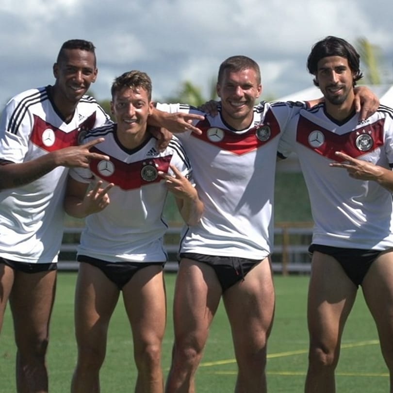 Fotó: Így néz ki fecskében Özil, Podolski, Boateng és Khedira