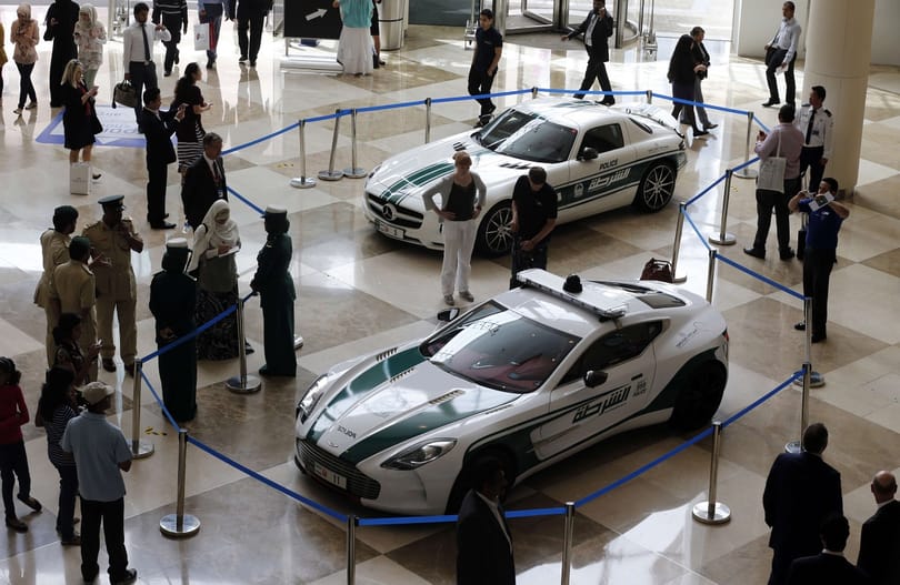 Csak luxusautók maradnak Dubaj útjain?