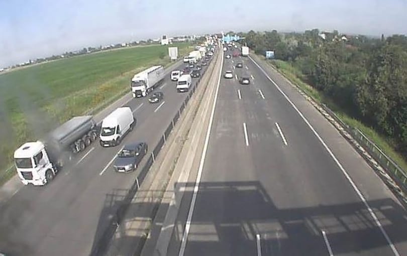 Már 9 kilométeres a dugó az M0-s soroksári részén egy lezárás miatt