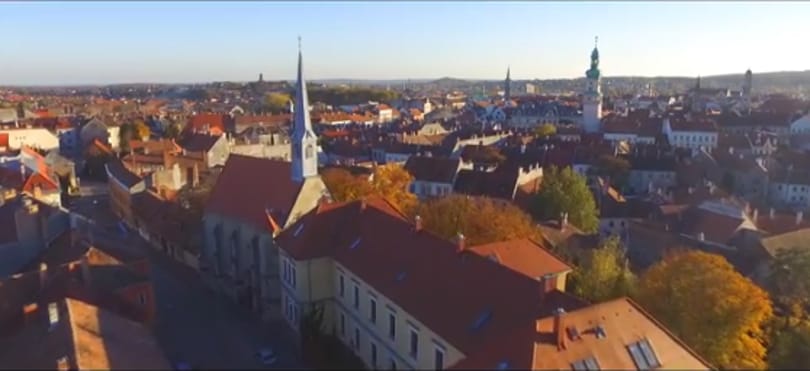 29 autót tört fel egy 16 éves lány Sopronban, mire elkapták