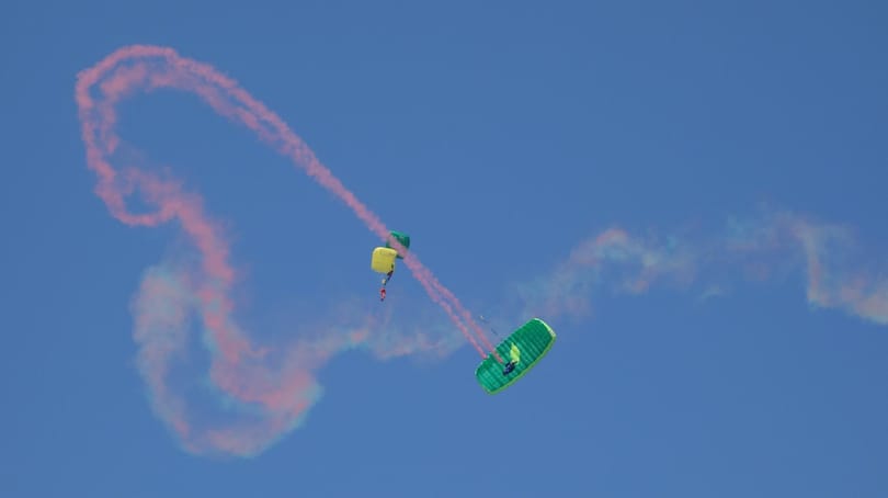 Red Bull nincs, honvédségi lég iparádé még van Budapesten