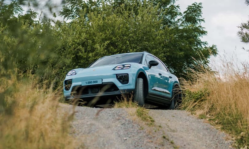 Ezt a Porschét viszik, mint a cukrot: elkészült az egymilliomodik Macan