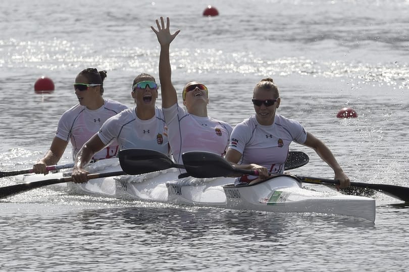 Várandósan sem hanyagolja az edzéseket az olimpiai bajnok kajakozó