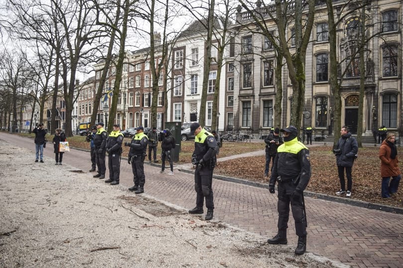 A holland rendőrség csempészeket tartóztatott le, akik az Oroszország elleni szankciókat játszották ki