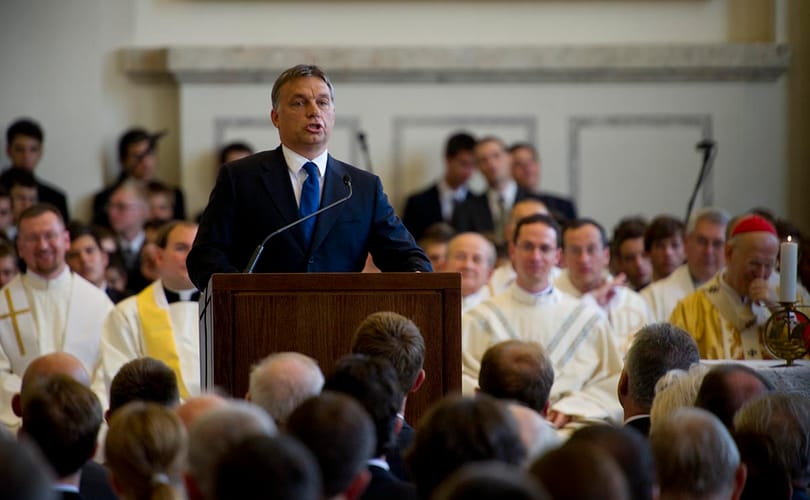Orbán Viktor „hitbuzgalma” nem hozott vallási reneszánszt. Sőt