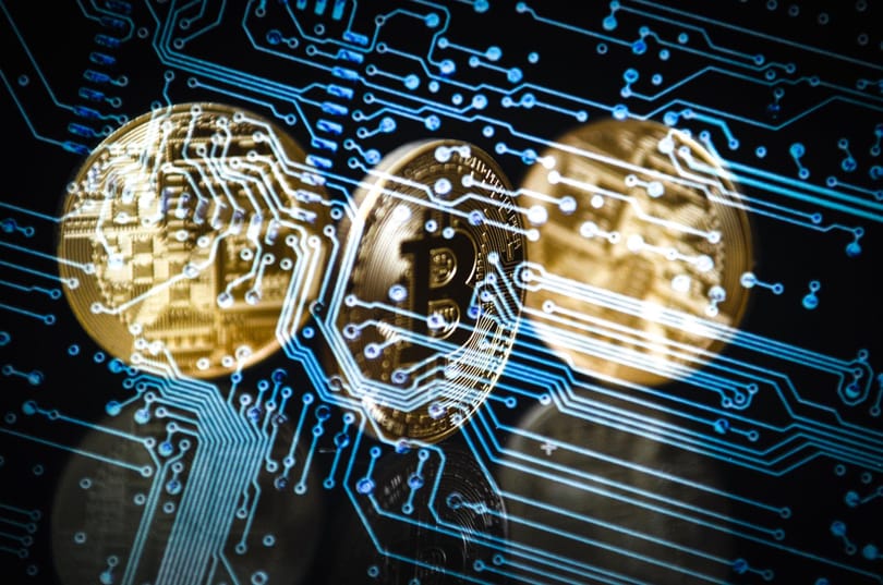 Már 33 ezer dollárnál is többet ér egyetlen bitcoin