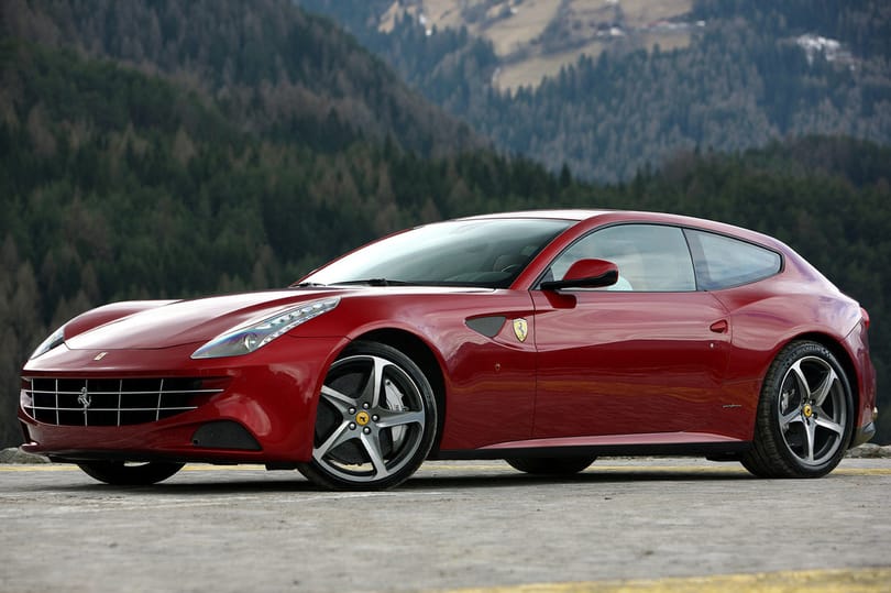 Ötéves korára rozsdásodik a Ferrari – beperelték a kereskedőt
