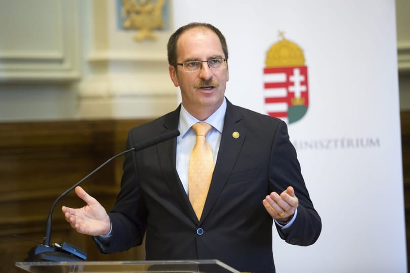 A választási bizottság elnöke elmagyarázta, miért nem szűrhetnek ki minden kamupártot
