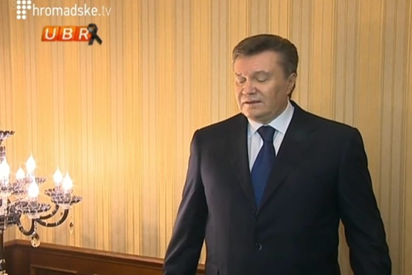 Janukovics még mindig elnöknek tekinti magát, védelmet kért az oroszoktól