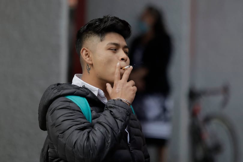 Megtiltották a közterületen való dohányzást Mexikóban