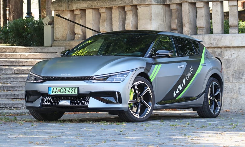 Egy családi Kia, ami Porschékat reggelizik? Teszten az 585 lóerős EV6 GT villanyautó