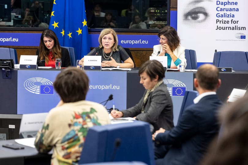 „Az unió hatásköre is véges, de a jogsértő kormányokat le lehet váltani”