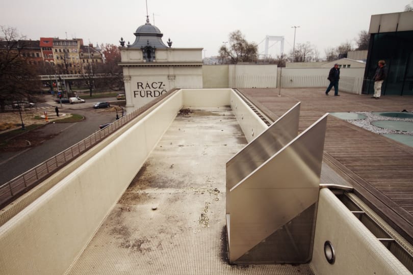 Ma szavaz a közgyűlés arról, hogy a főváros ajánlatot tesz-e a Rác fürdőre