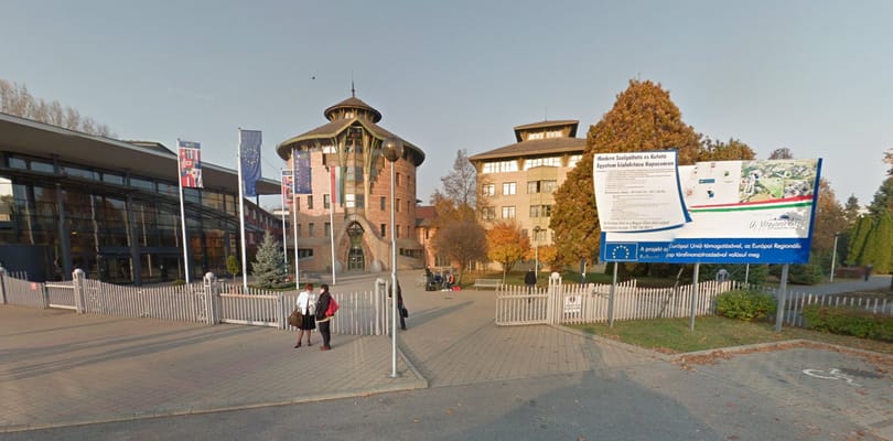 A Vidnyánszky-féle, kaposvári színészképzésre is sokkal kevesebben jelentkeztek idén