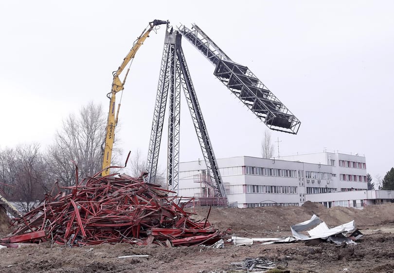 Bombát találtak a Honvéd stadionjában bontás közben