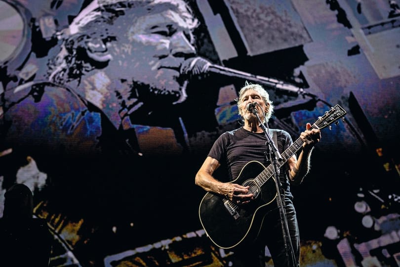 Roger Waters magyarul üzent: k*rvára ne bízzunk a kormányban