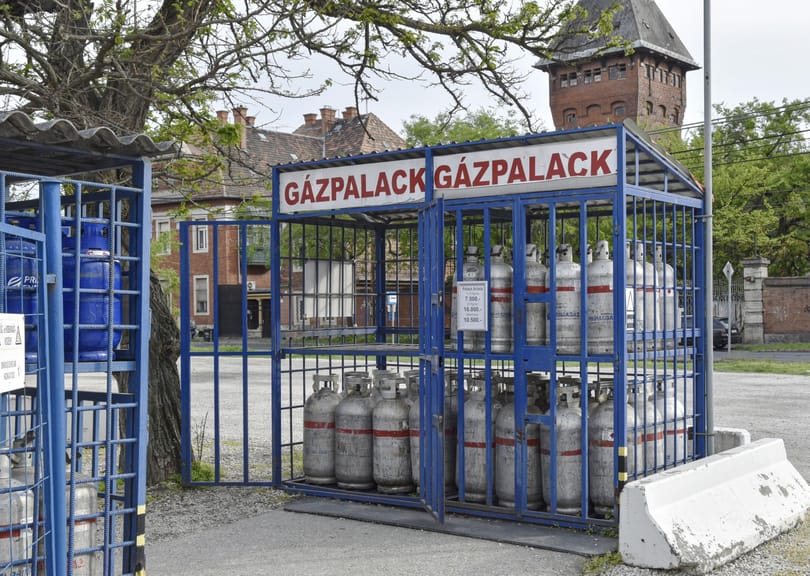 Hiába ígért Németh Szilárd megoldást márciusban, még mindig nem kapható a hatósági áras gázpalack
