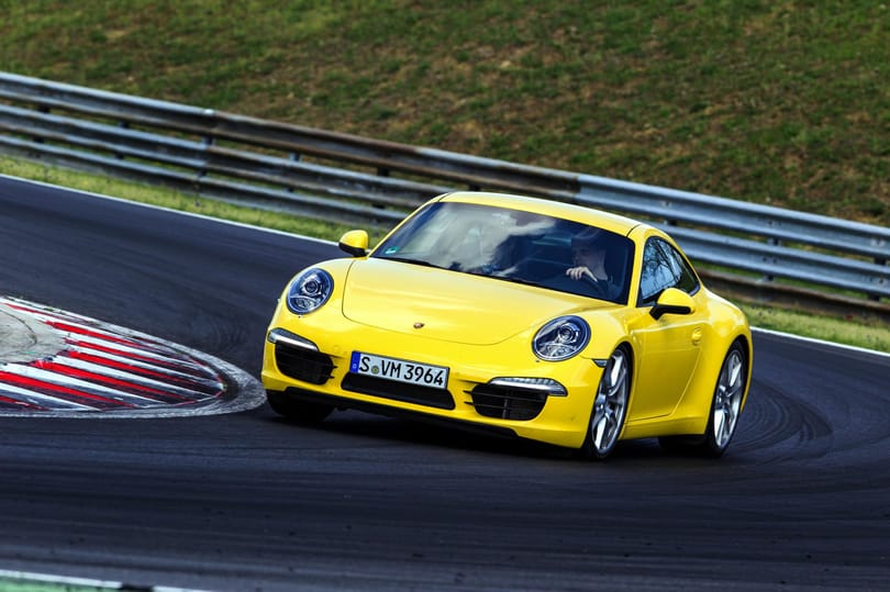 Tizenhat Porsche egy csapásra - ez már a túlvilág?