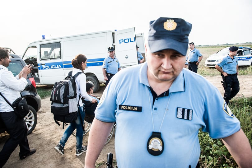 Nő a feszültség, egyre több menekült érkezik Horvátországba