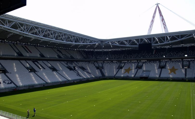 Szinte a pályán ülhetnek az új Juve-stadion nézői