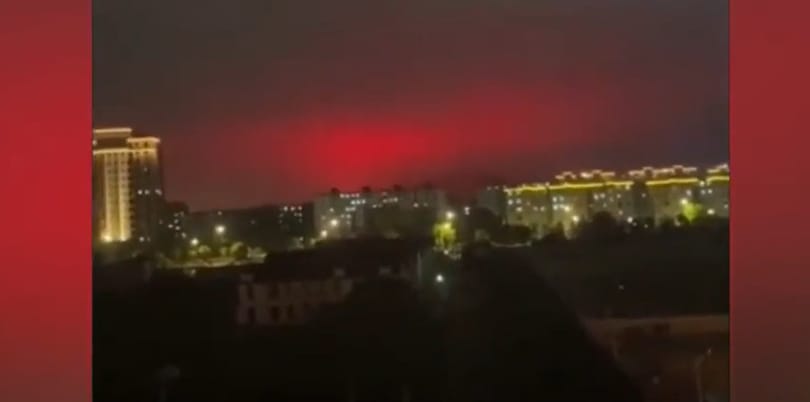Pokolian vörös eget fotóztak Kínában