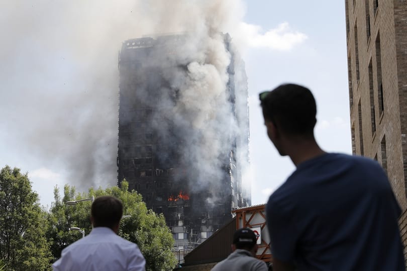 Napok alatt egymilliárd forintnyi adomány gyűlt össze a londoni tűzvész áldozatainak