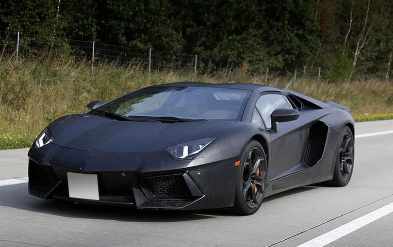 Kémfotókon a Lamborghini Aventador roadster-változata