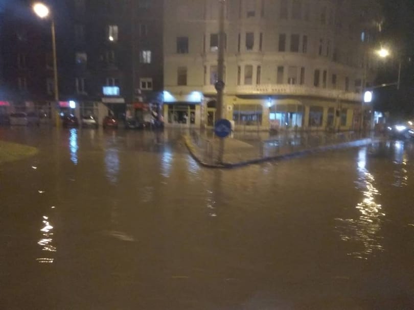 Elsőfokú riasztás, megtépte az ország nyugati felét a vihar