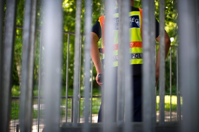 Akár a fővárosi rendőrkapitányok felét is meneszthetik