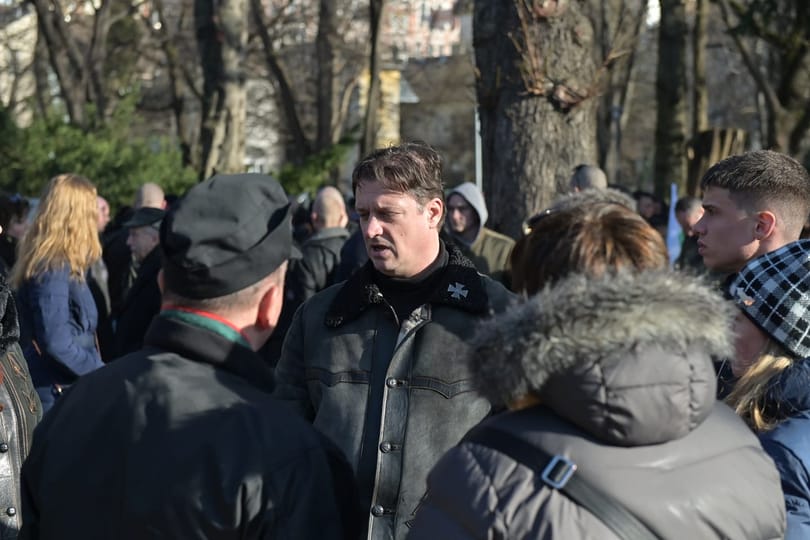 Lóháton jött ki a börtönből Budaházy György