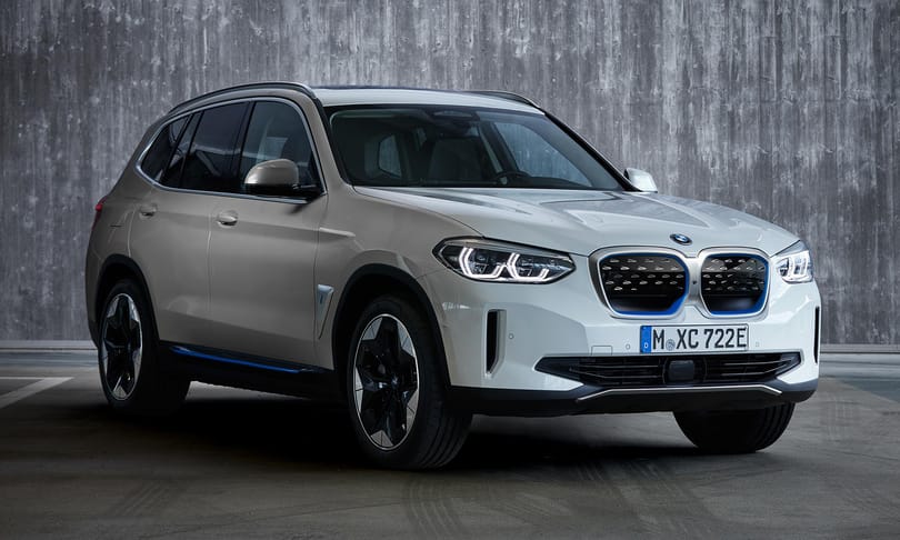 286 lóerővel és 460 km-es hatótávval érkezett meg az elektromos BMW iX3
