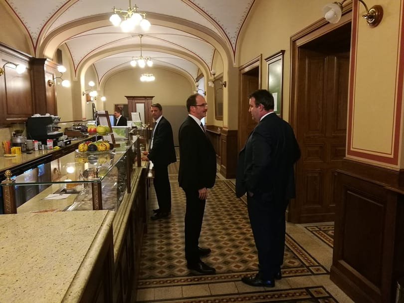 Orwelli magyarázatot adott az államtitkár a kiskereskedelem decemberi összezuhanására