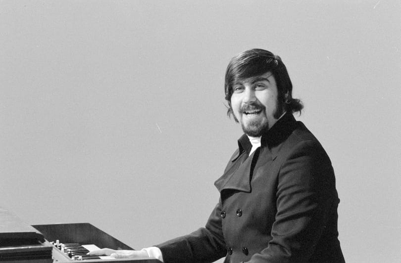 Meghalt Vangelis