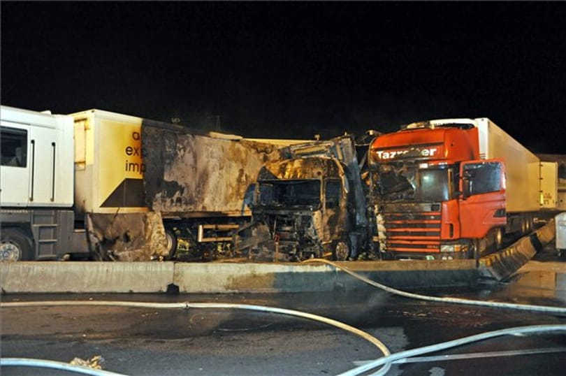 Baleset a 10-es főúton, útzár és súlyos sérültek