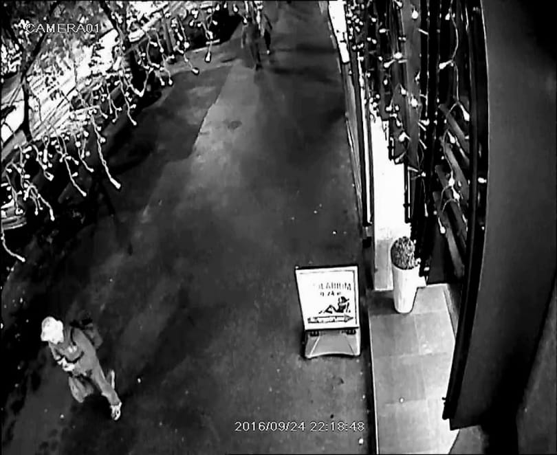 Állítja a hajléktalan, hogy az ő táskájával robbantottak a körúton
