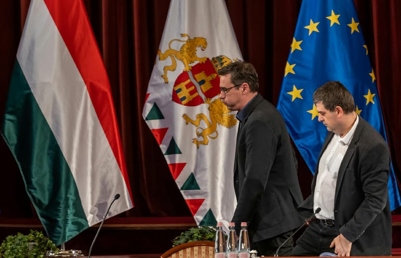 Most dől el, lesz-e új, érvényes költségvetése Budapestnek, vagy hadigazdálkodásra kell átállni – élőben a Fővárosi Közgyűlés üléséről