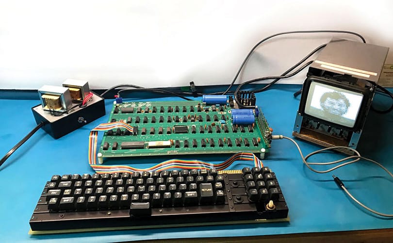 Ön is licitálhat egy (működő) legendás Apple-gépre, de készítse a pénztárcáját