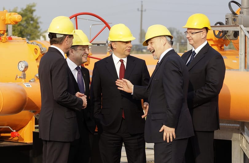 MSZP: kivel szerződött Mol-pakett ügyben az állam?
