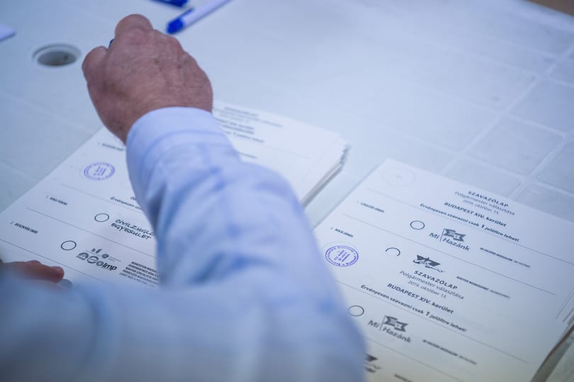 Továbbra is óriási a választókedv – 2,1 millióan szavaztak 13 óráig