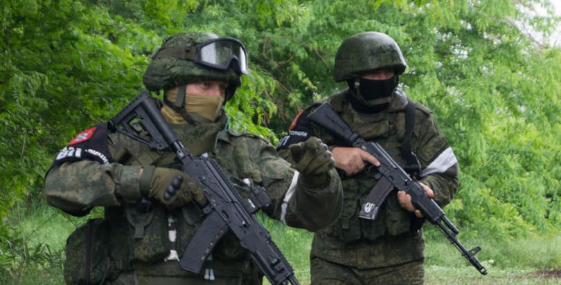 Emberek százait tartják túszként fogva Herszonban egy ukrán tisztviselő szerint