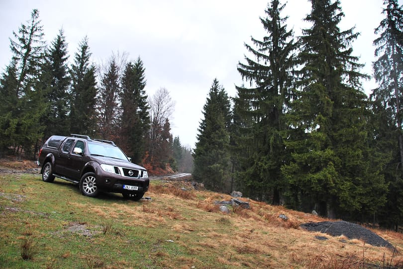 Nissan Navara V6 hosszú teszt: nagy test, nagy élvezet