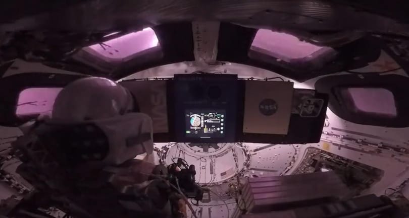 Mint egy filmben: ilyen lesz űrhajósnak lenni az Orion űrhajó fedélzetén – videó