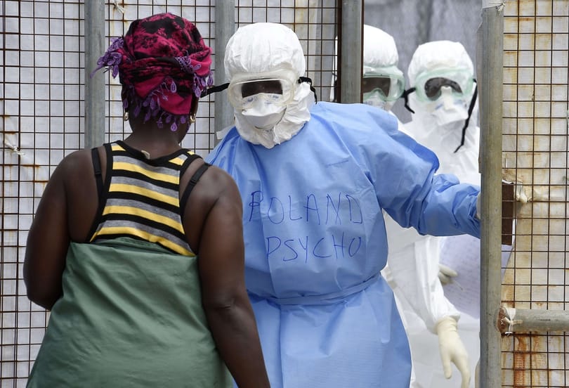 131-en utaztak egy repülőn az ebolás dallasi ápolónővel