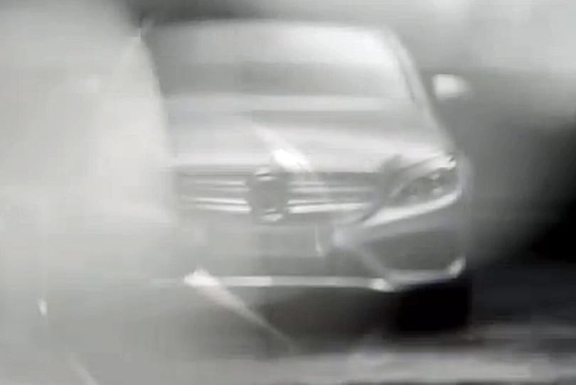 Szinte látni az új C-osztályú Mercedest